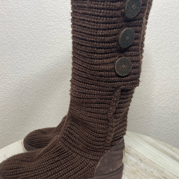 UGG boots knit Cardy classic women’s sz 5 style 5819 brown buttons - Picture 6 of 9